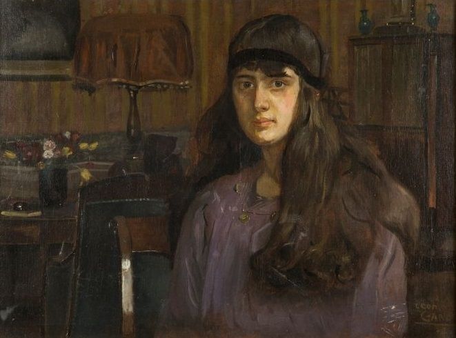 Jeune fille au bandeau (huile sur toile, 61 X 47 cm, 1919 )
Cette oeuvre de jeunesse montre le talent précoce de son auteur, et , à cette époque, le soucis du détail et l'usage des tons rompus plutôt que des tons vifs.
